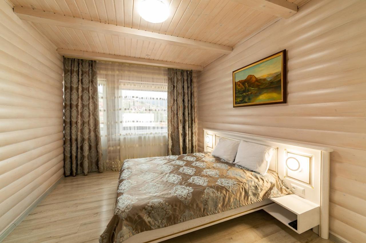 Villa Leku Spa Resort Boekovel Buitenkant foto