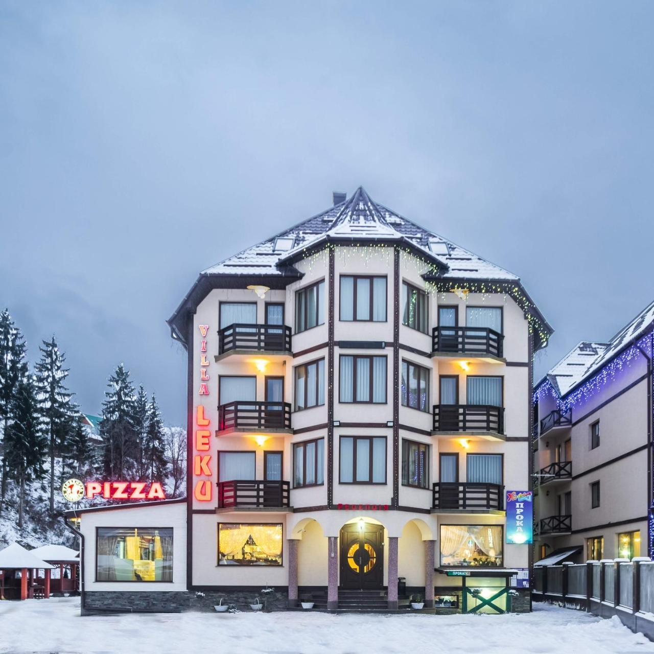 Villa Leku Spa Resort Boekovel Buitenkant foto